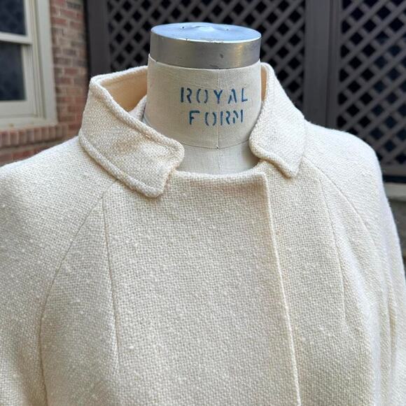 1960s Roos Atkins cream wool vintage coat - Picture 2 of 7